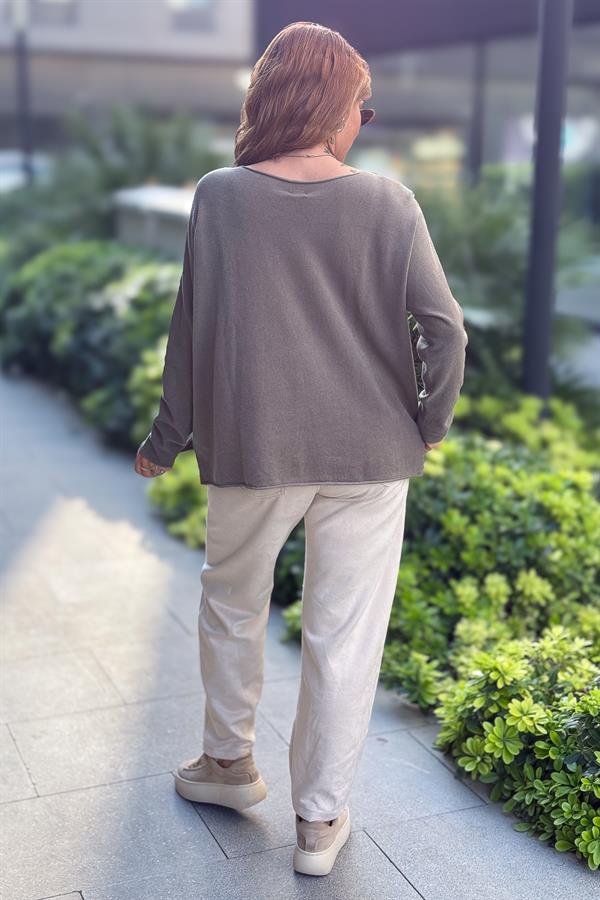 Kayık Yaka Kuzu Yünü Triko Vizon Renk