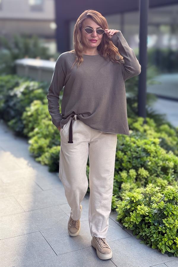 Kayık Yaka Kuzu Yünü Triko Vizon Renk