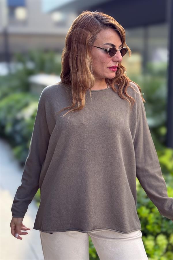 Kayık Yaka Kuzu Yünü Triko Vizon Renk