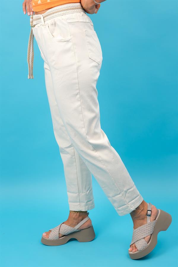 Kemerli Likralı Viskon Pantolon Açık Bej Renk