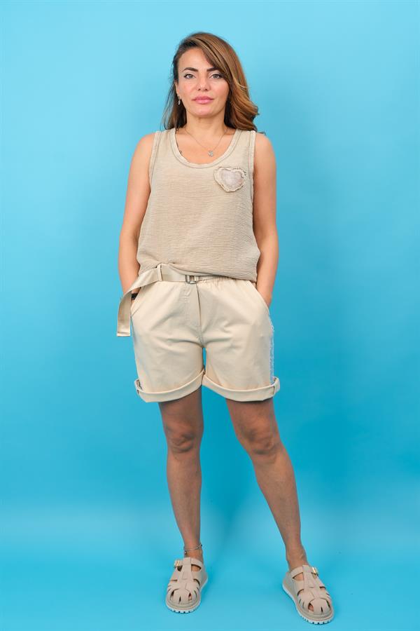 Kot Yama Şeritli Kemerli Likralı Şort Camel Renk