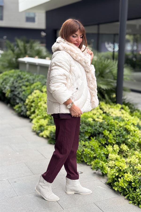 Kürk Yakalı Kalp Cıtcıtlı Mont Krem Renk