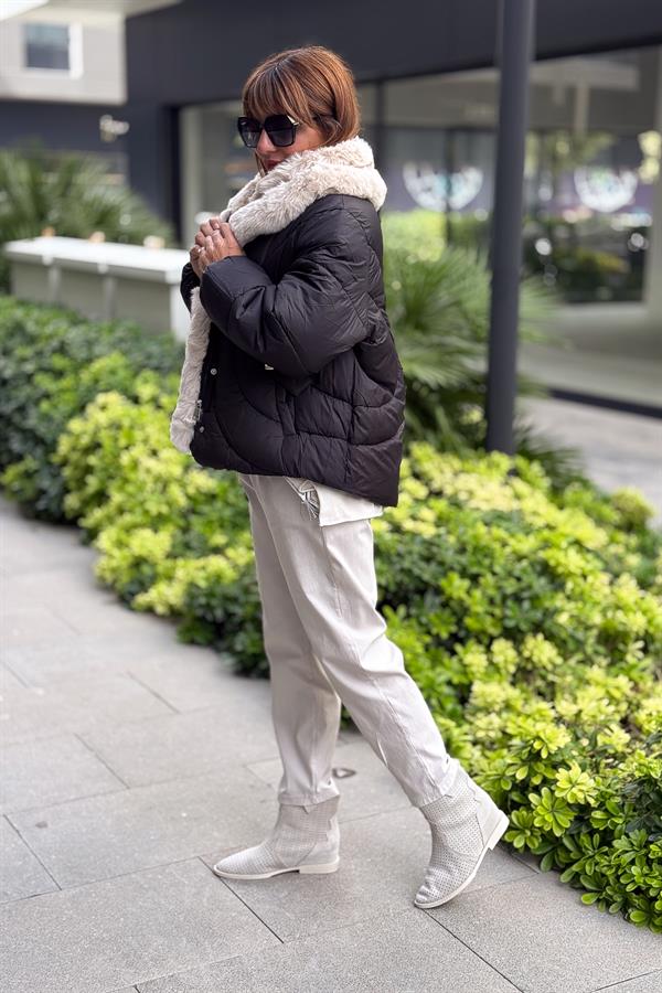 Kürk Yakalı Kalp Cıtcıtlı Mont Siyah Renk