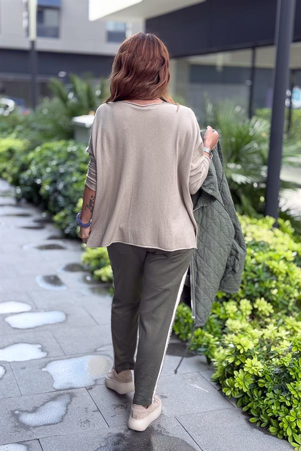 Kuzu Yünü V Yaka Triko Bej Renk