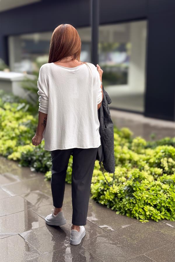 Kuzu Yünü V Yaka Triko Beyaz Renk