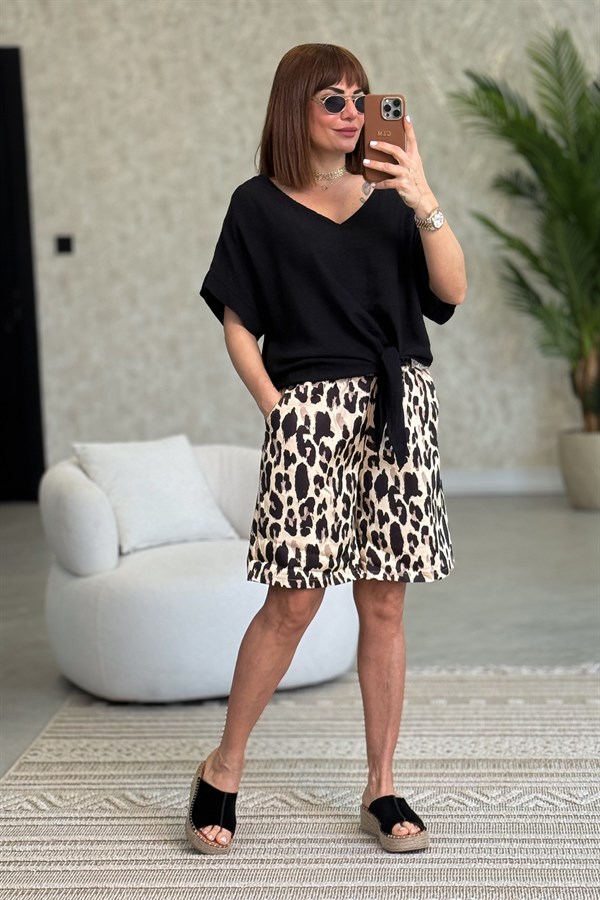 Leopar Desen Kemerli Viskon Şort Camel Renk