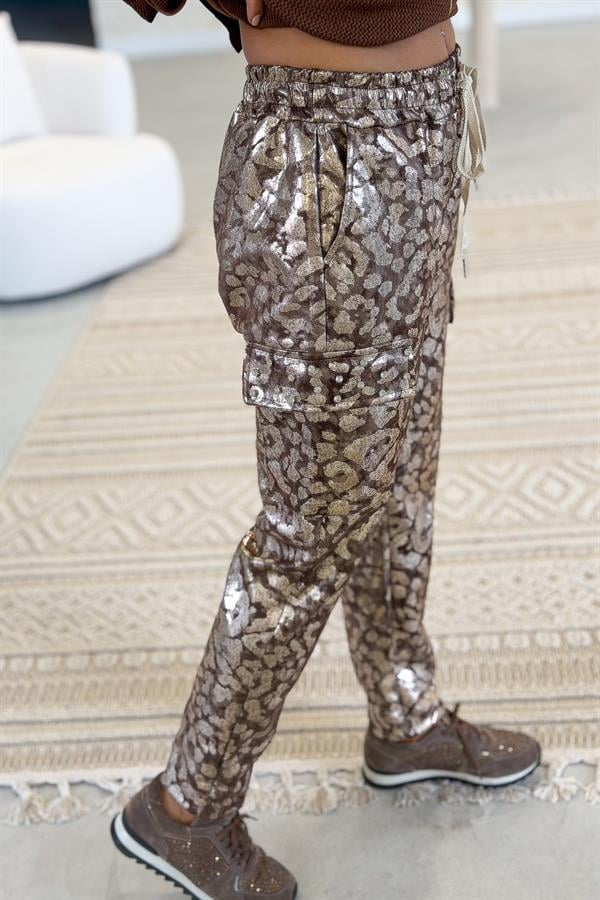 Leopar Desen Zımba Taşlı Kargo Cepli Pantolon Kahverengi Renk