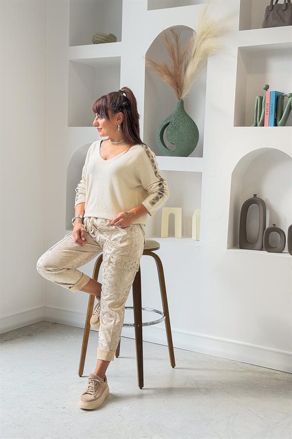 Leopar Desen Zımba Taşlı Kargo Cepli Pantolon Bej Renk