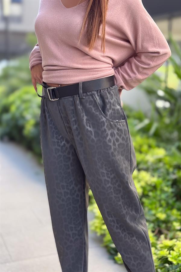 Leopar Desenli Deri Görünümlü Pantolon Antresit Renk