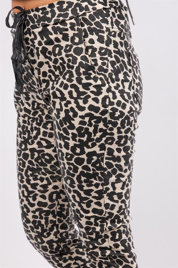 Leopar Desenli Deri Pantolon Bej Renk