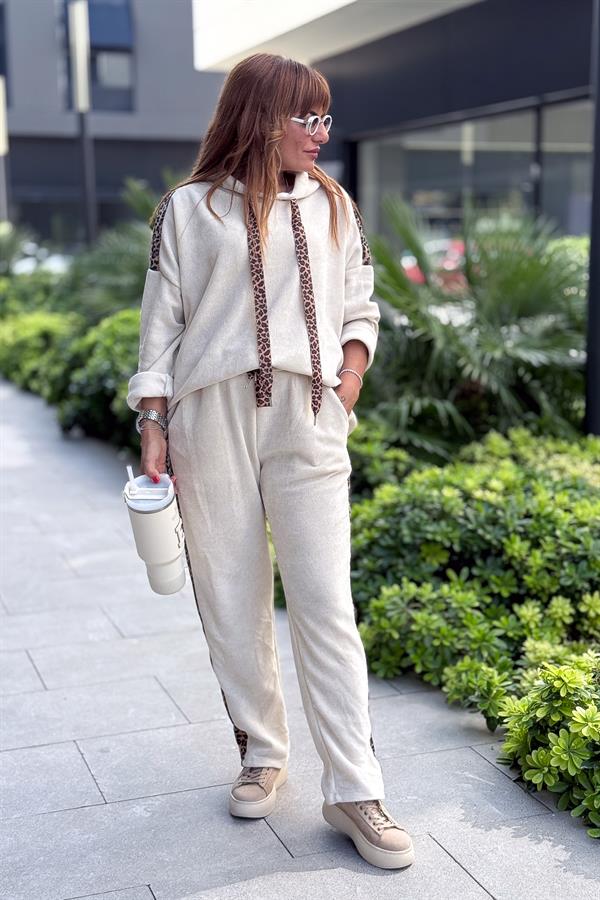 Leopar Şeritli Kadife Pantolon Bej Renk