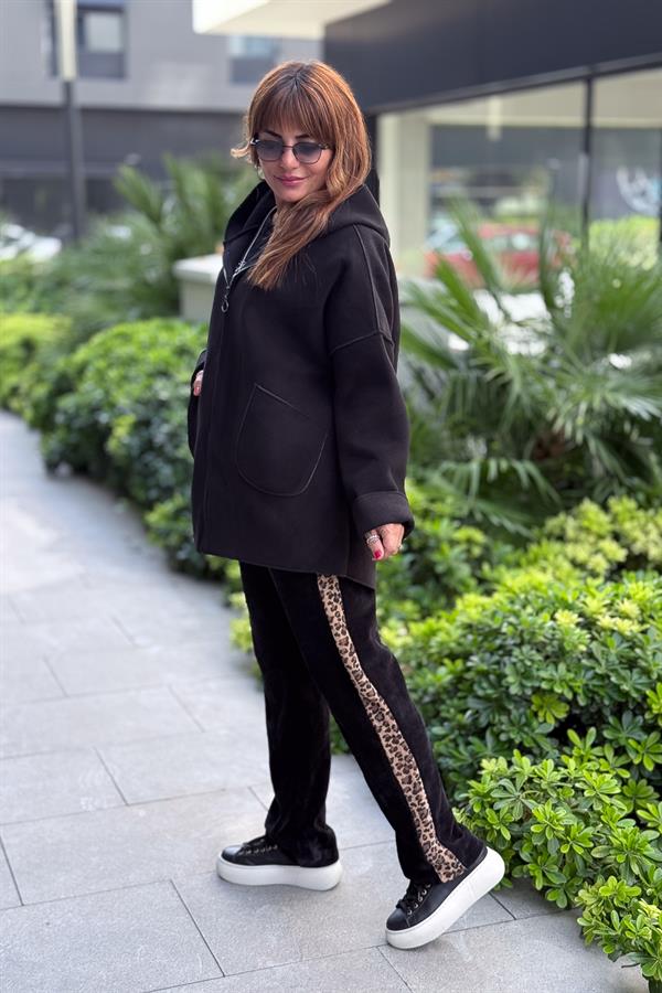 Leopar Şeritli Kadife Pantolon Siyah Renk