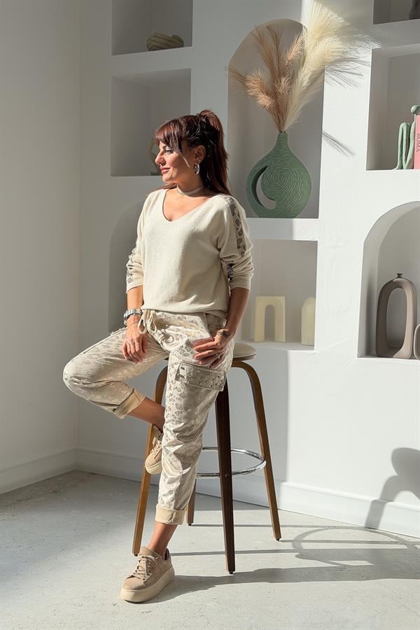 Leopar Taş Şeritli V Yaka Triko Bej Renk