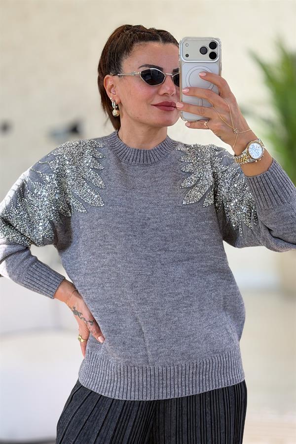 Omuzları Taş Boncuk İşlemeli Premium Kazak Gri Renk