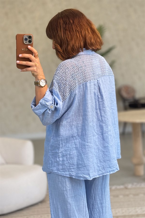 Omuzları Tül Nakış İşlemeli Keten Gömlek Bebe Mavi Renk