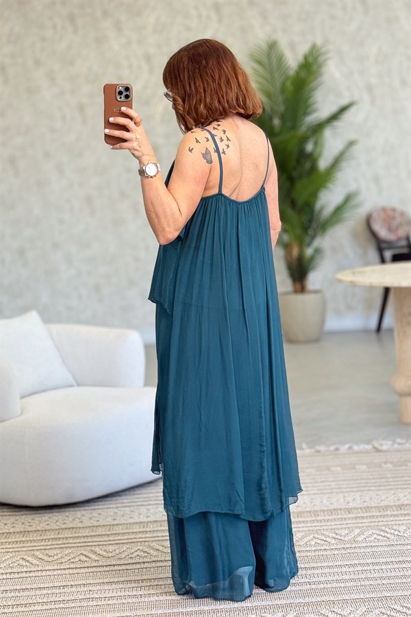 Önü Kısa Arkası Uzun Askılı İpek Bluz Ve İpek Pantolon Takım Petrol Mavisi Renk