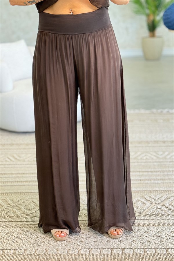 Önü Kısa Arkası Uzun Askılı İpek Bluz Ve İpek Pantolon Takım Acı Kahve Renk