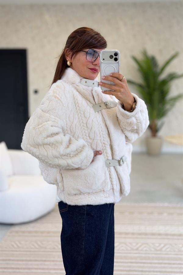 Örgü Desenli Dik Yaka Angora Ceket Krem Renk