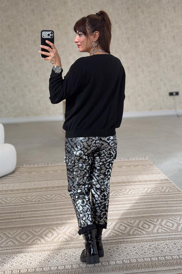 Papatya Kabartmalı V Yaka Triko Siyah Renk