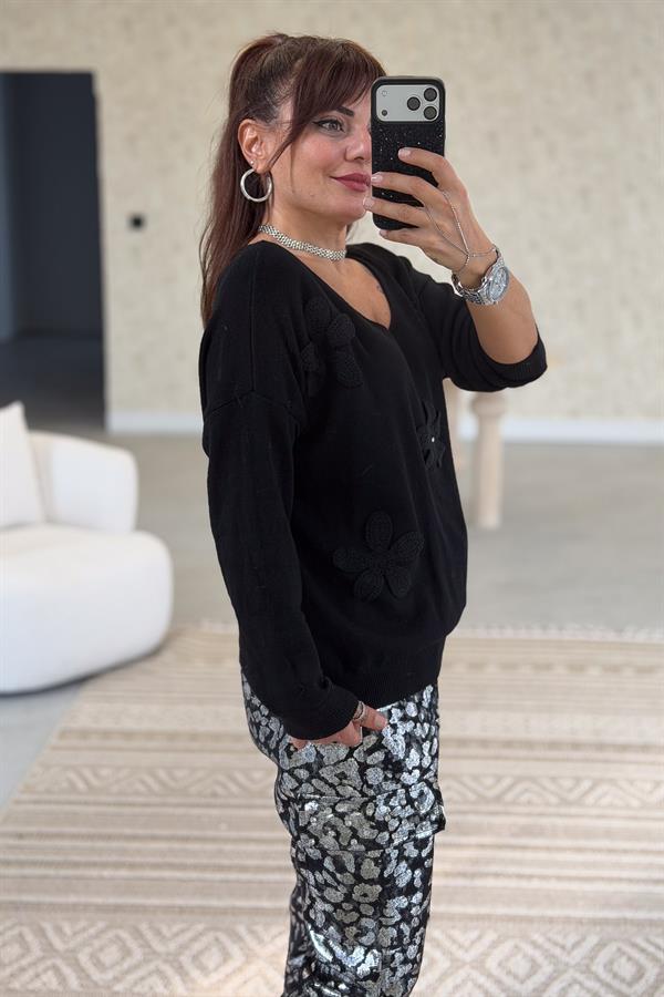 Papatya Kabartmalı V Yaka Triko Siyah Renk