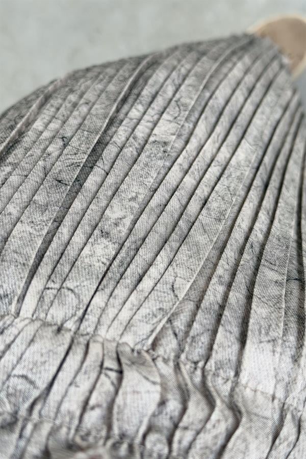 Pileli Damarlı Desen Saten Pantolon Bej Renk