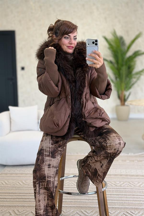 Premium Büyük Kürklü Mont Kahverengi Renk