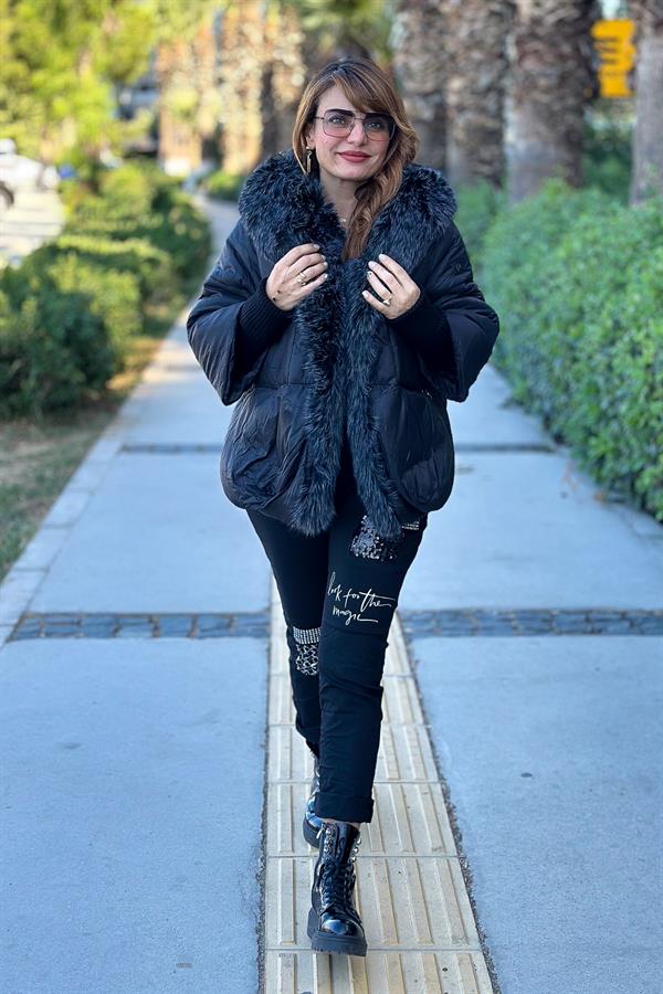Premium Büyük Kürklü Mont Siyah Renk