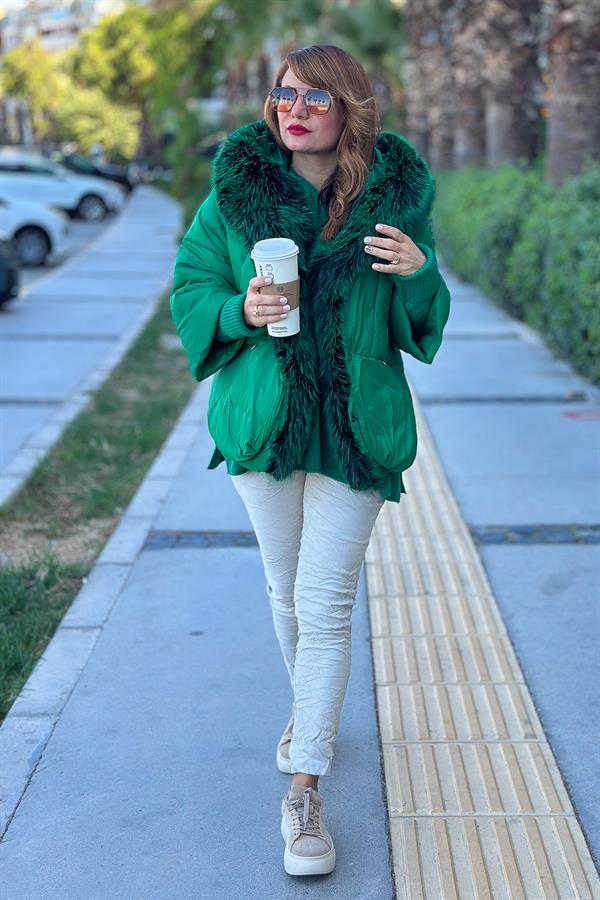 Premium Büyük Kürklü Mont Yeşil Renk