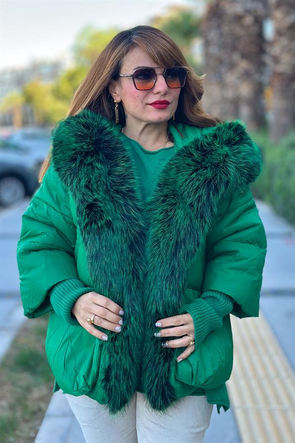 Premium Büyük Kürklü Mont Yeşil Renk