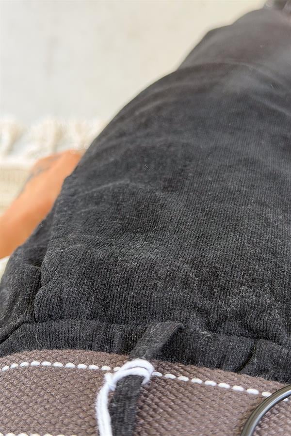 Premium İnce Fitilli Kemerli Kadife Pantolon Siyah Renk