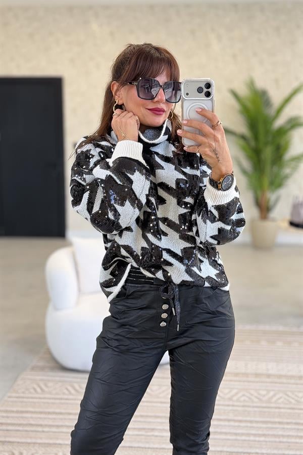 Pul Payetli Balıkçı Yaka Premium Kazak Beyaz Renk