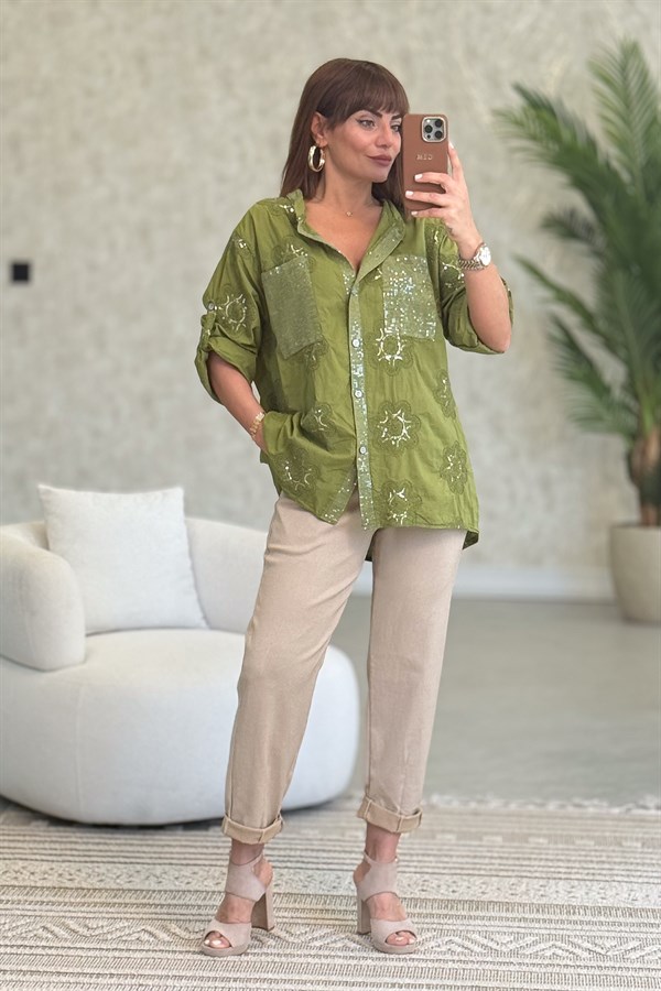 Pullu Çiçek Desenli Gömlek Fıstık Yeşil Renk