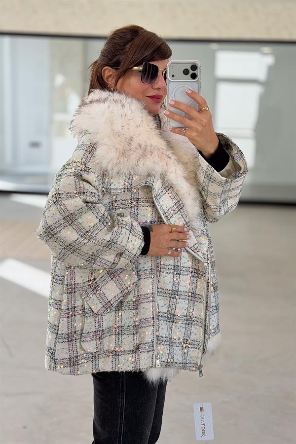 Pullu Ekose Desen Yakası Kürklü Mont Krem Renk