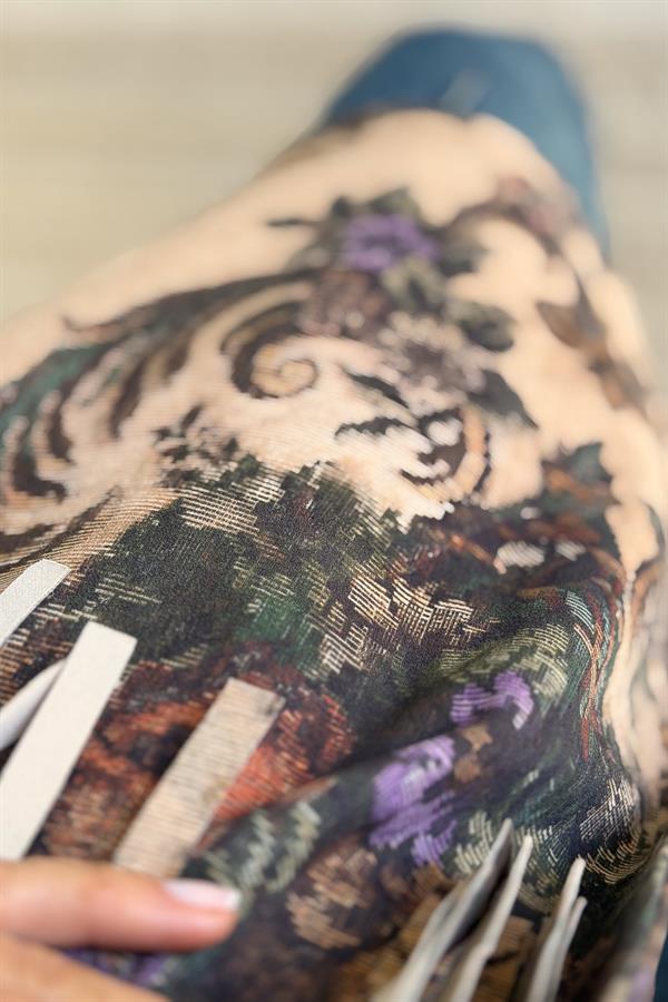 Püskül Detaylı Çiçek Desenli Uzunboy Güderi Ceket Bej Renk