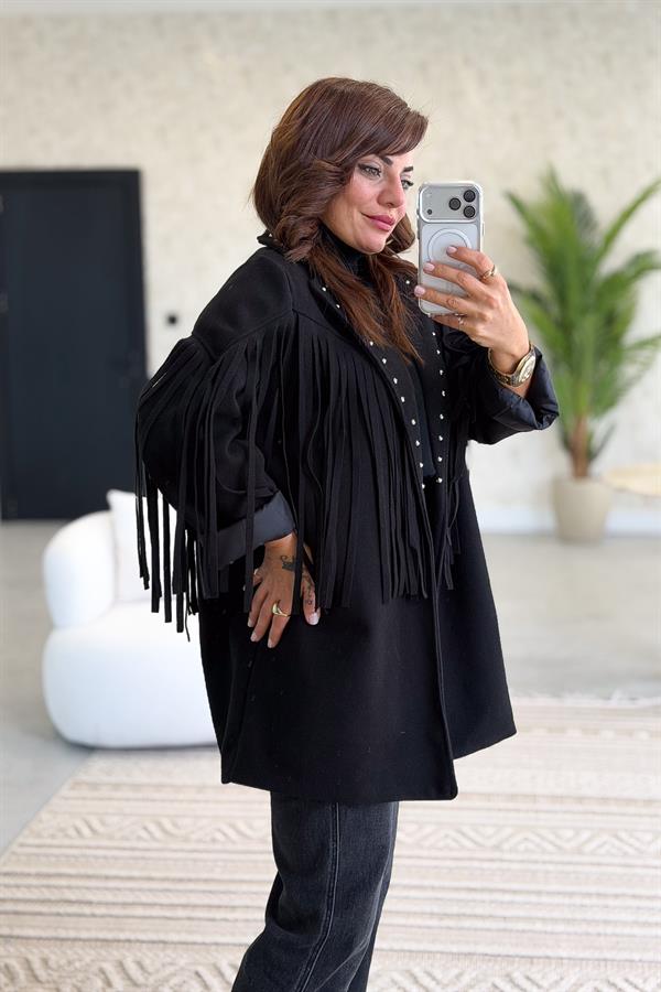 Püskül Ve Zımba Detaylı Astarlı Kaşe Ceket Siyah Renk