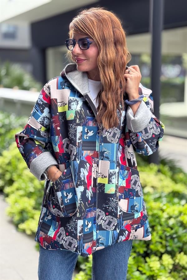 Renkli Desenleri Farklı Ceket Mavi Renk