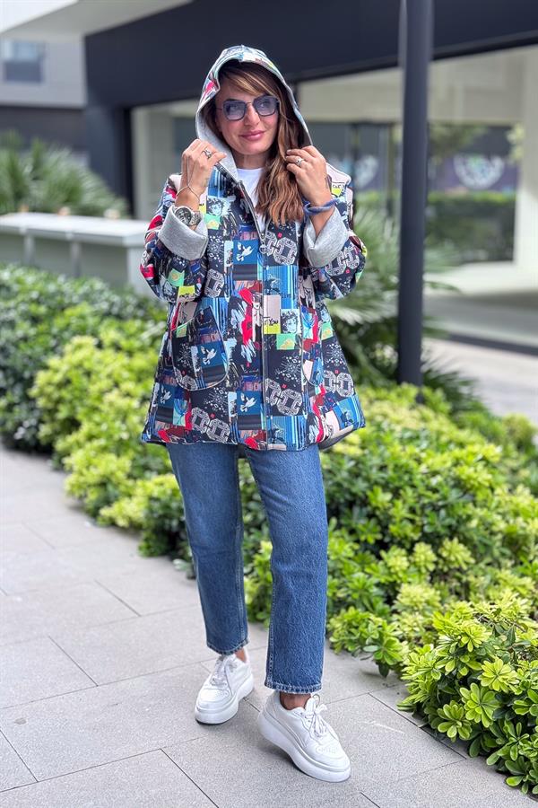 Renkli Desenleri Farklı Ceket Mavi Renk