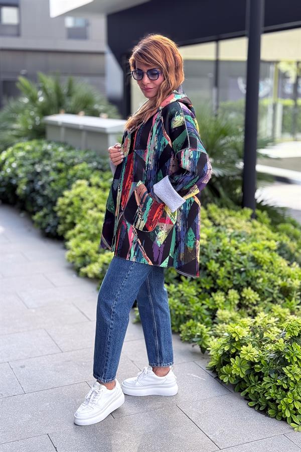 Renkli Desenleri Farklı Ceket Yeşil Renk