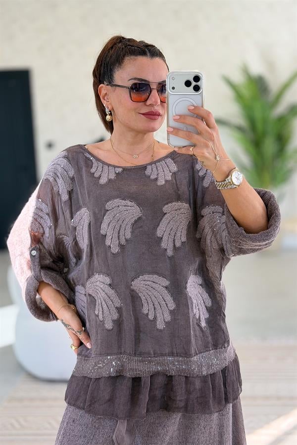 Sırtı Ve Kolları Triko Tül Ve Pul Detay İşlemeli Bluz Kahverengi Renk