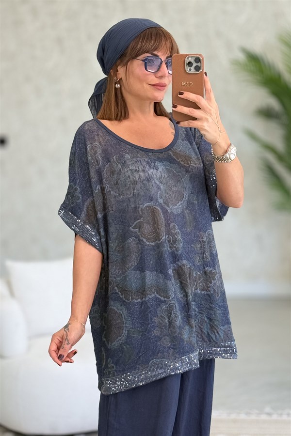 Soft Çiçek Desenli Pul Detaylı Şallı Bluz Lacivert Renk