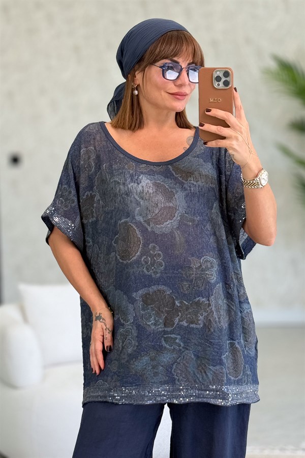 Soft Çiçek Desenli Pul Detaylı Şallı Bluz Lacivert Renk