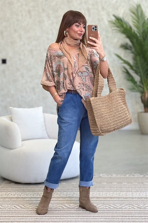 Soft Çiçek Desenli Pul Detaylı Şallı Bluz Camel Renk