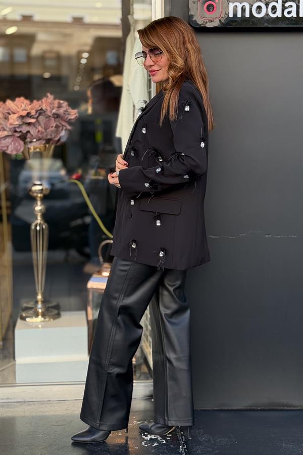 Taş Ve Tüy Detaylı Blazer Ceket Siyah Renk