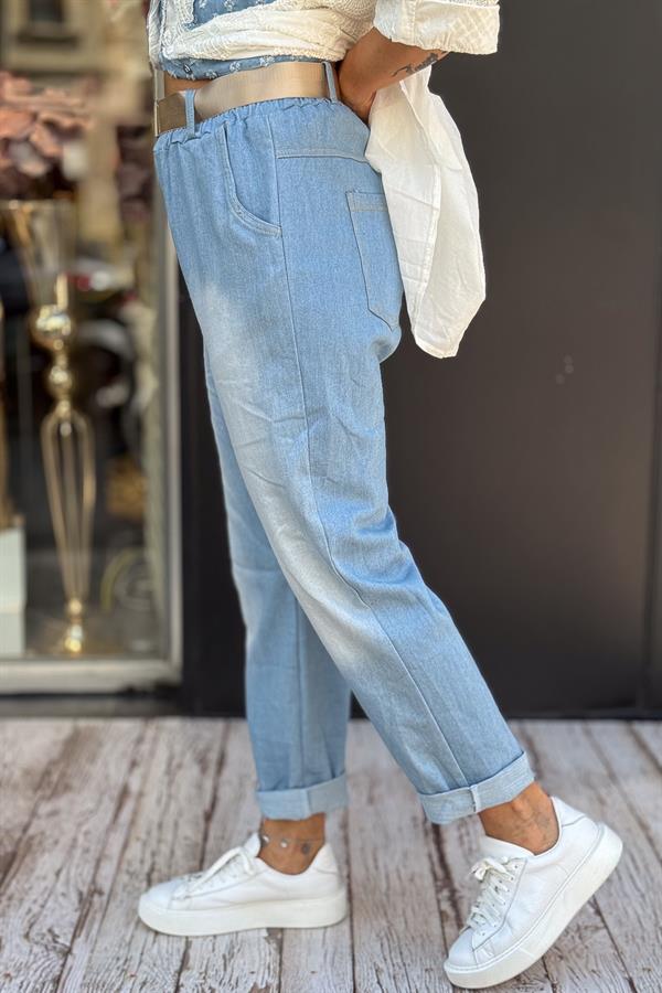 Taşlamalı Kemerli Likralı Kot Pantolon Açık Mavi Renk