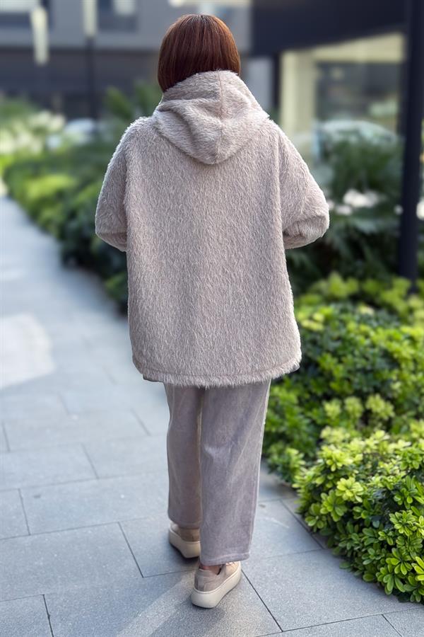 Tüylü Fermuarlı Ceket Bej Renk