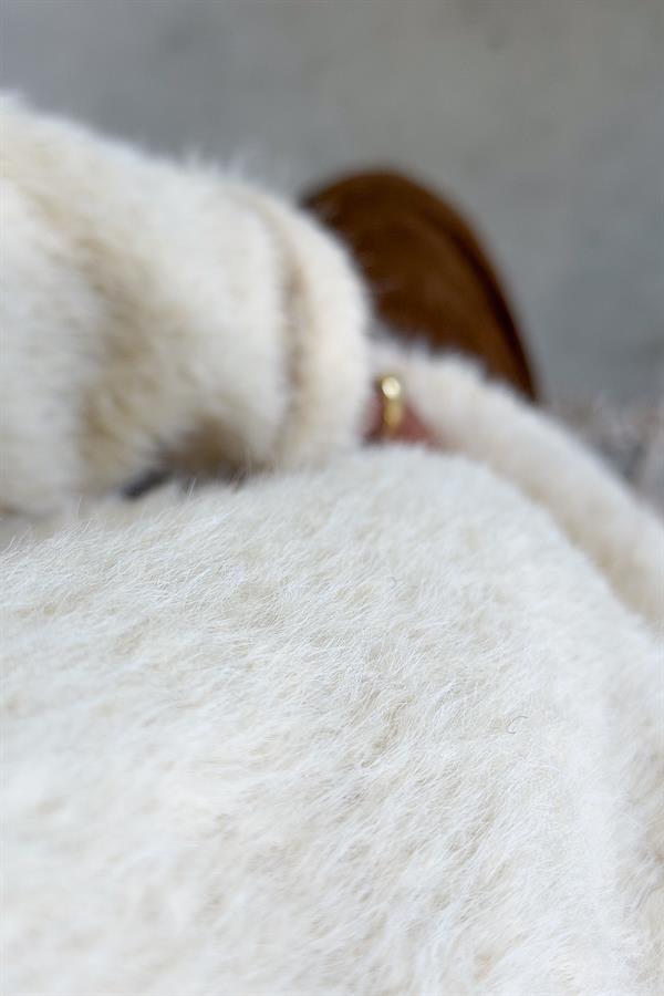 Tüylü Fermuarlı Ceket Krem Renk