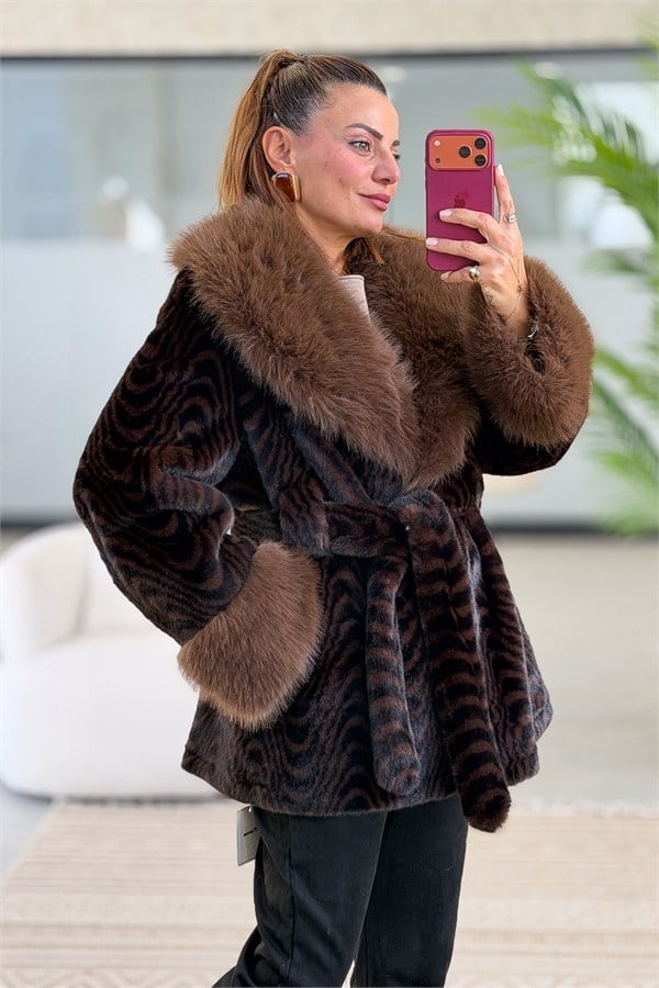 Yaka Ve Kolları Kürklü İçi Güderili Zebra Desen Peluş Kürk Acı Kahve Renk