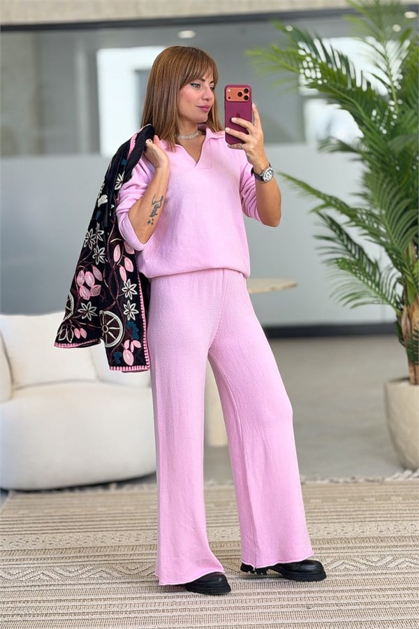 Yakalı Bluz Ve Pantolonlu Alt Üst Dar Kalıplı Triko Takım Pembe Renk