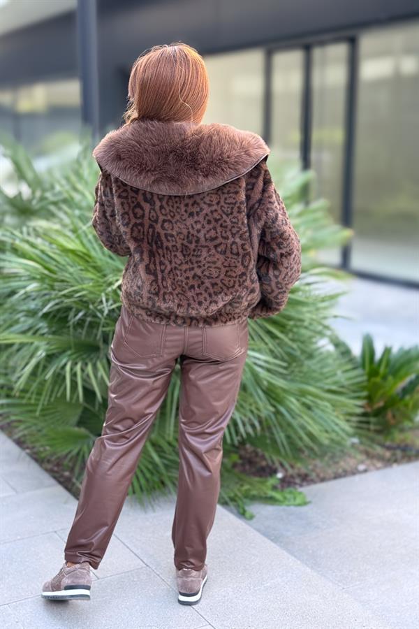 Yakası Kürklü Leopar Desen Kürk Kahverengi Renk