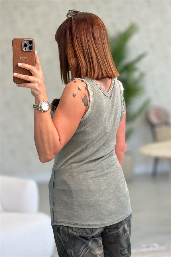 Yakası Pullu Fitilli Kolsuz Badi Haki Renk